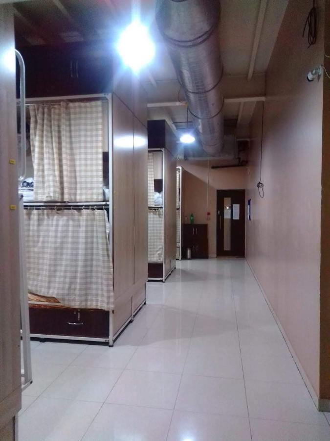 Abuzz Sewri Hostel มุมไบ ภายนอก รูปภาพ